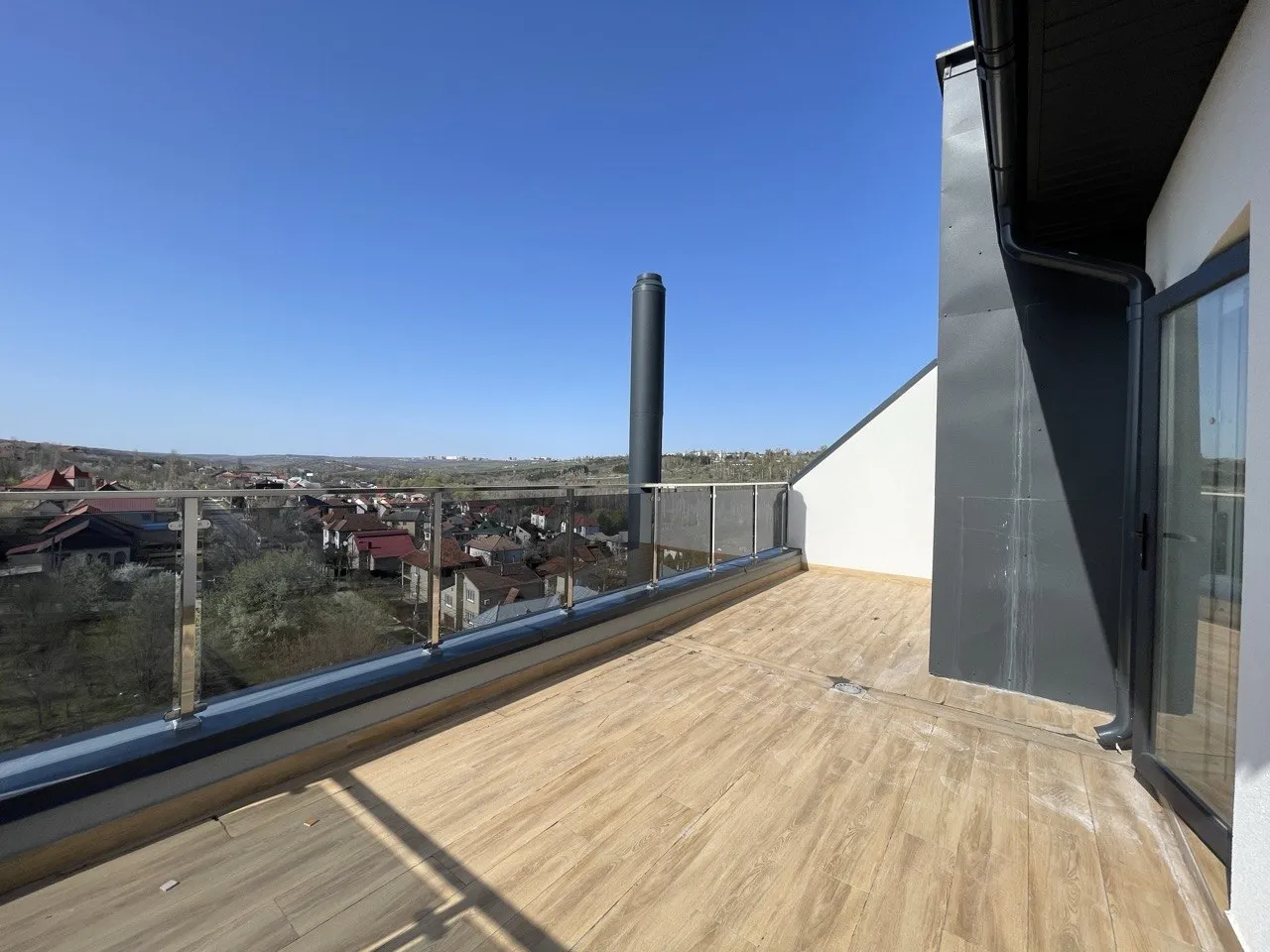 Ialoveni, Centru str. Moldova 4