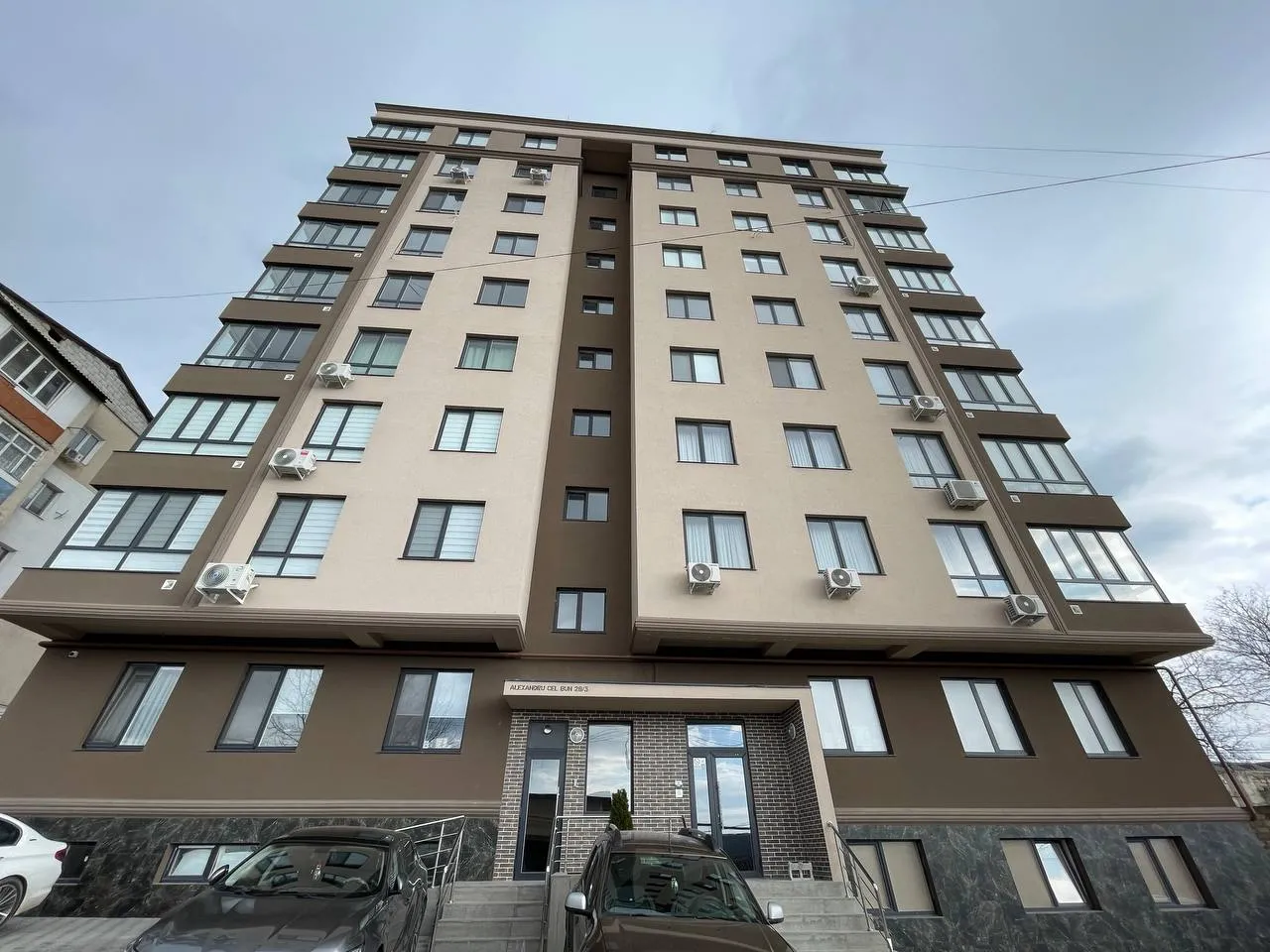 Ialoveni, Centru str. Alexandru cel Bun 12