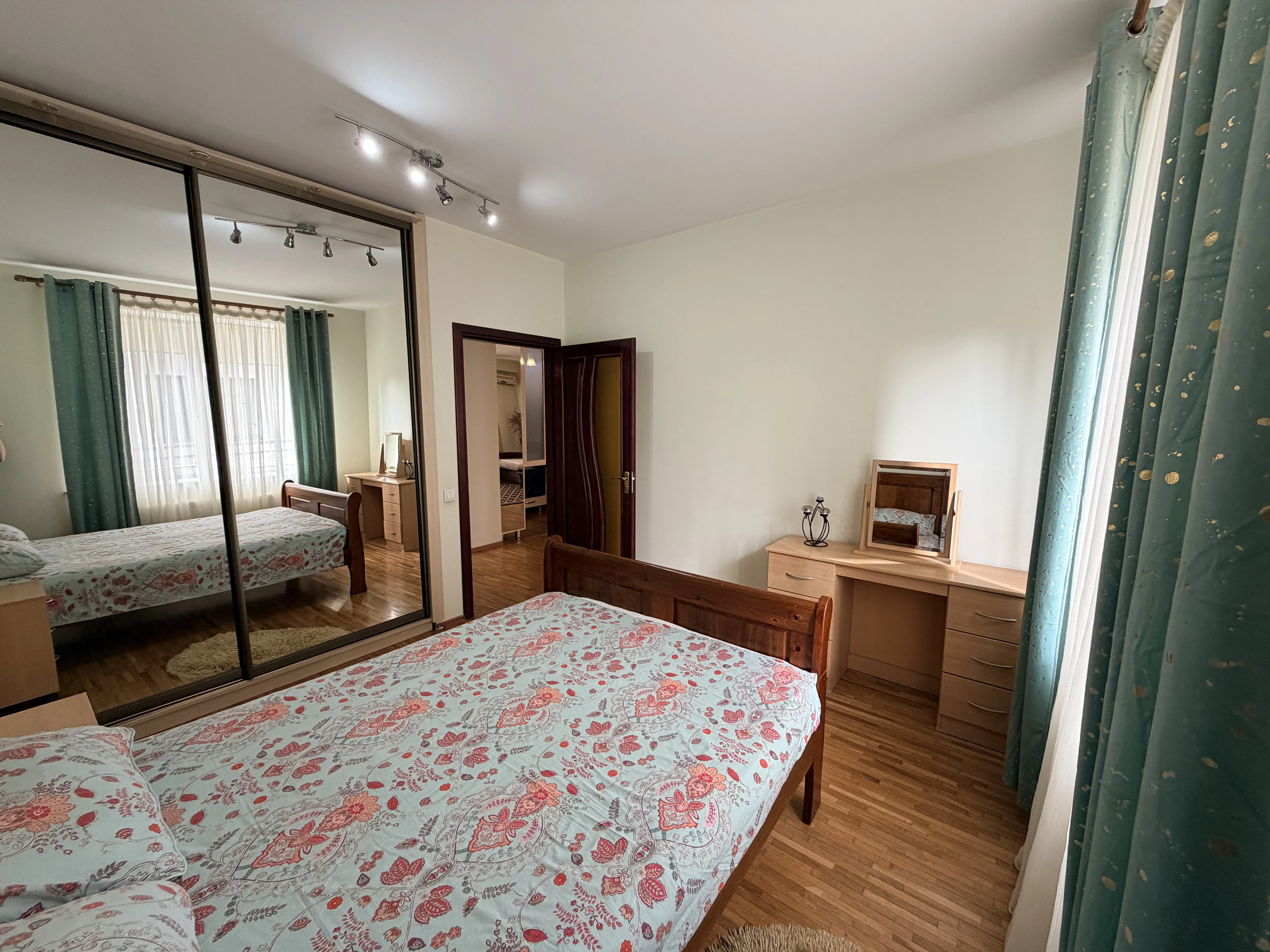 Chișinău Centru str. București 7