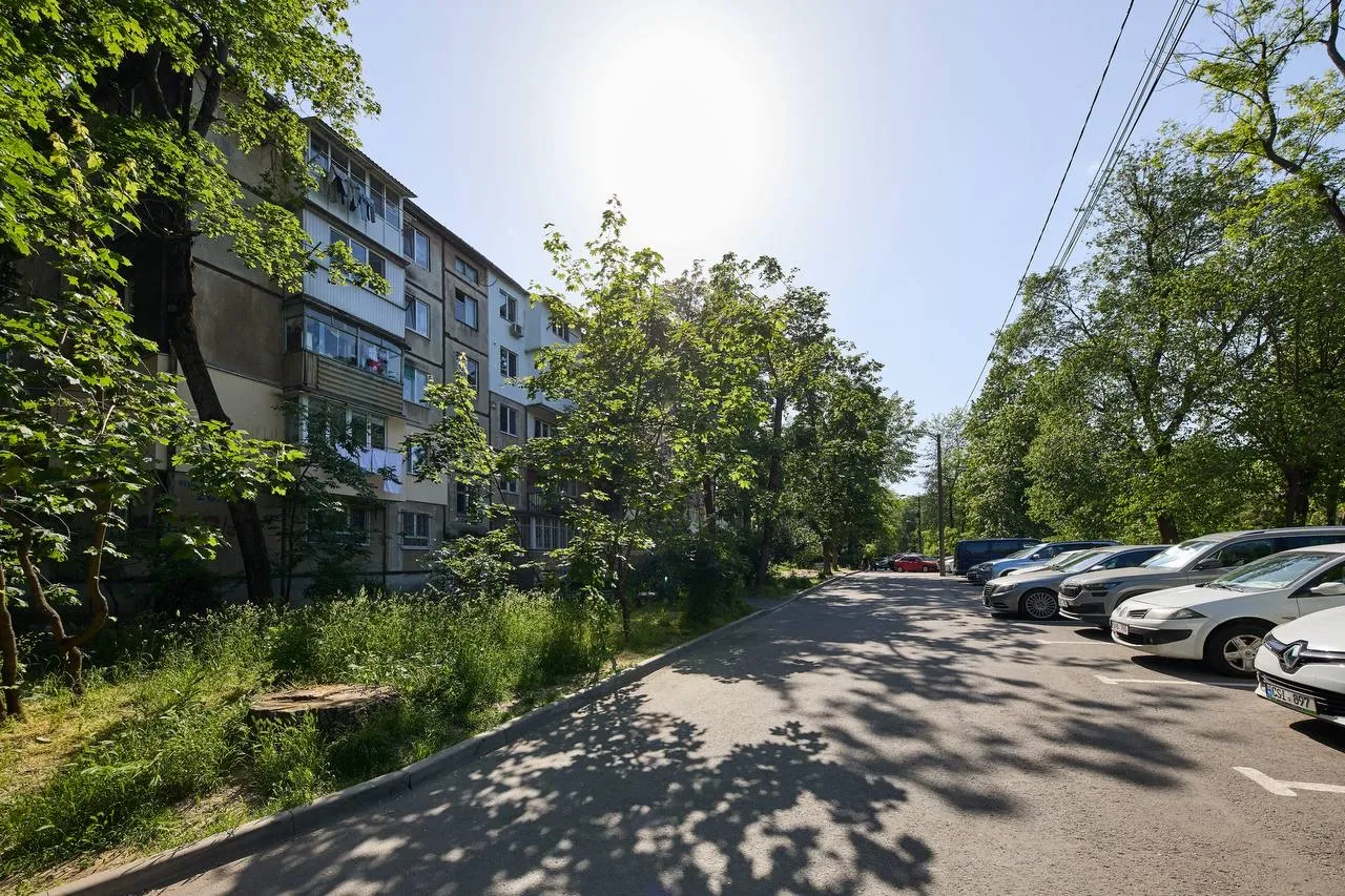 Chișinău Botanica str. Nicolai Zelinski 12