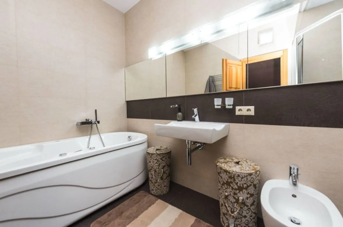 Chișinău Centru str. Mihail Kogălniceanu 7