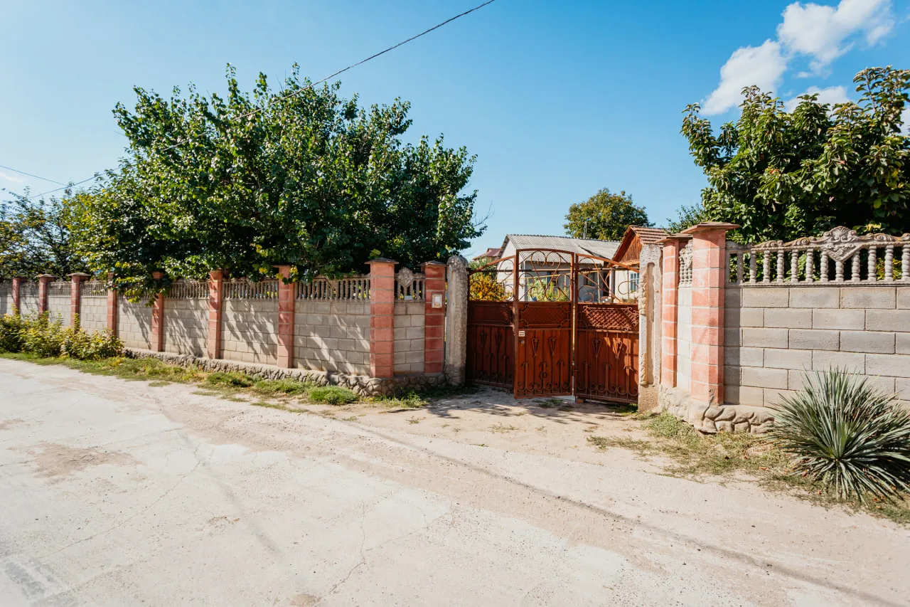 Страшены Кожушна ул. Сирет 18