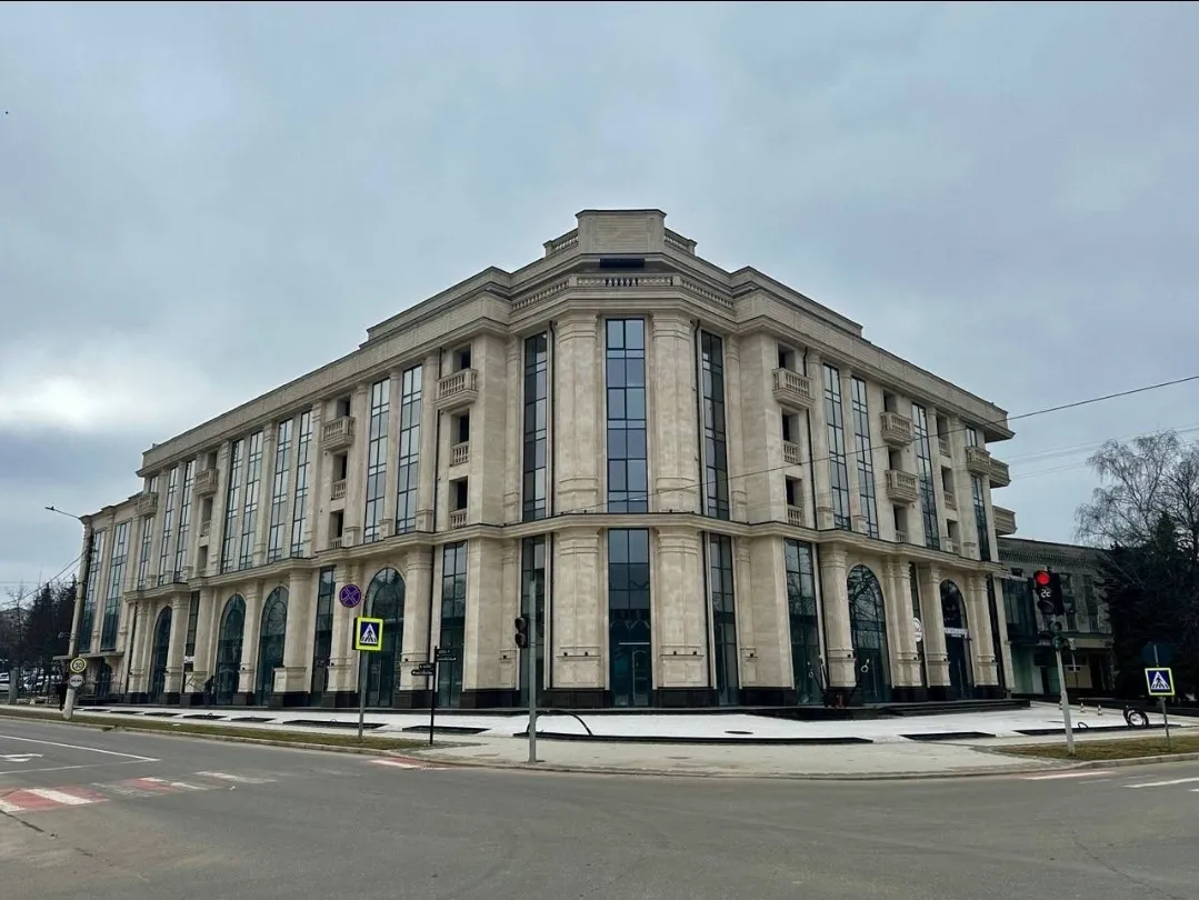StrășeniStr Mihai Eminescu  4