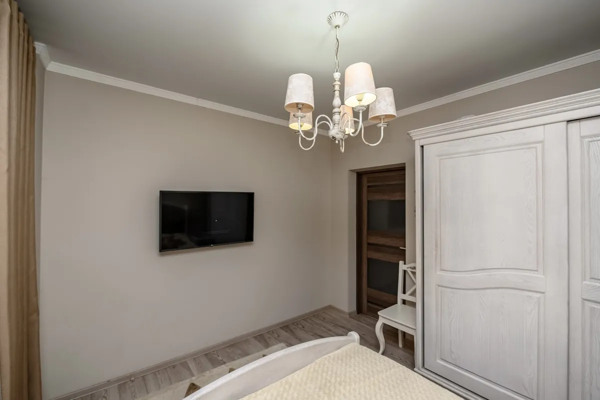 Chișinău Grătiești str. Nucarilor 8