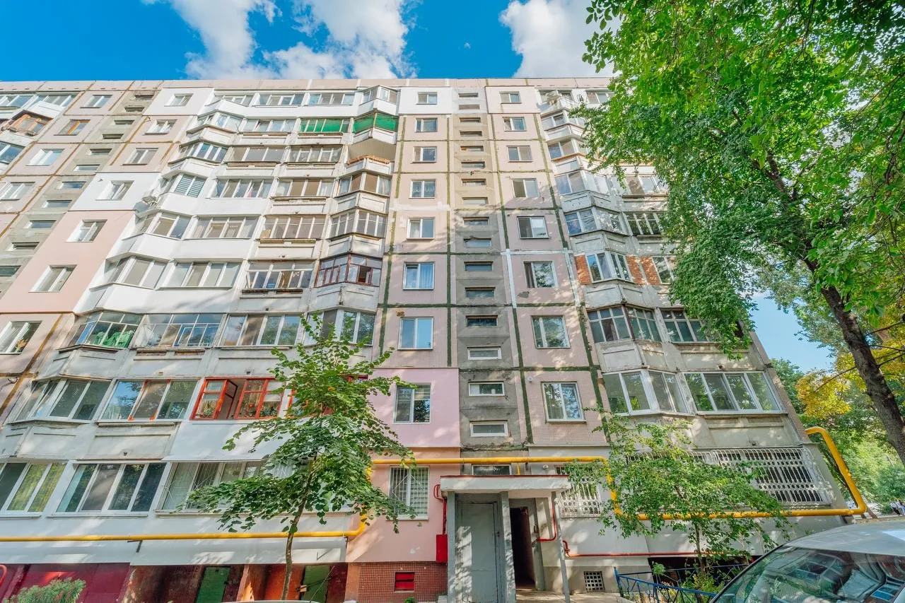 Chișinău Botanica bd. Traian 20