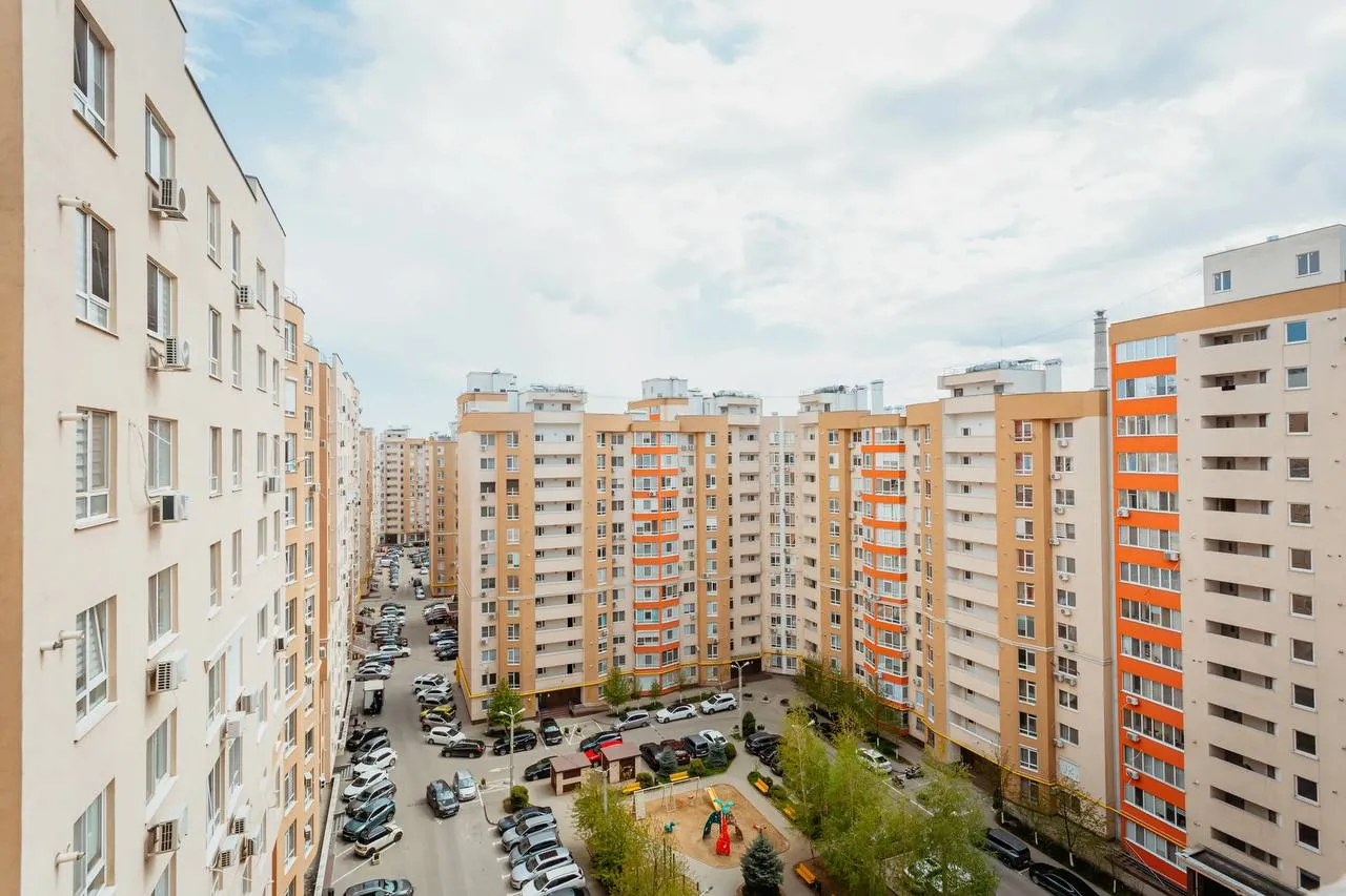 Кишинев Чокана ул. Джинта Латинэ 7