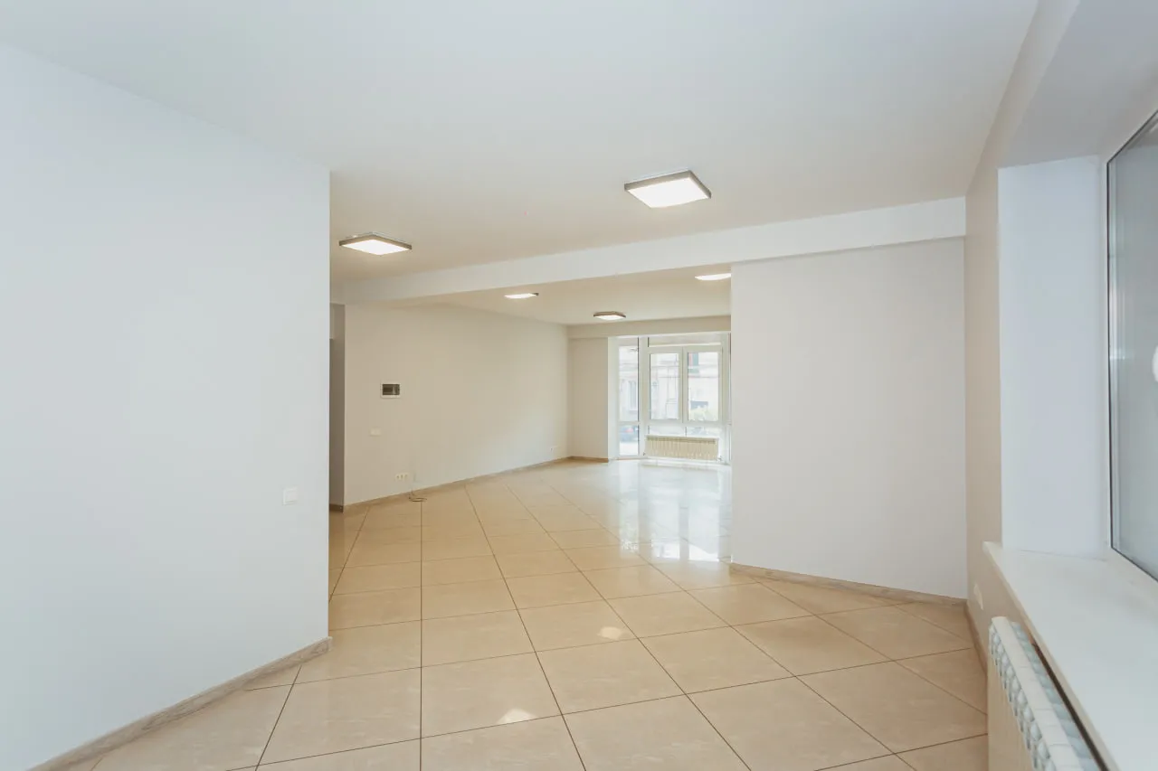 Chișinău Centru str. Vlaicu Pârcălab 5