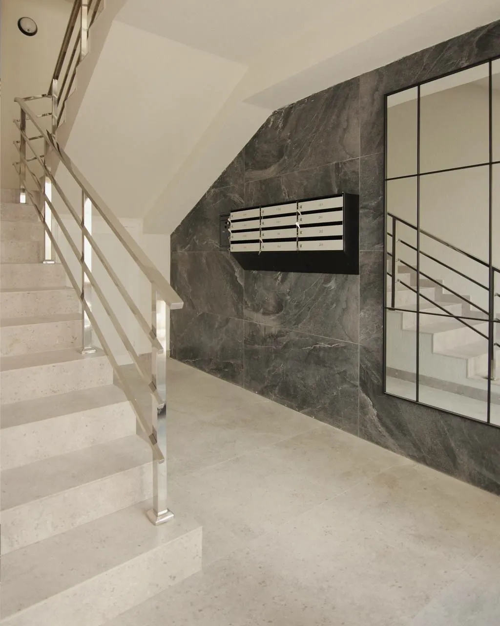 Ialoveni, Centru str. Grigore Vieru 6