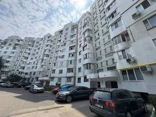 Chisinau Botanica bd. Dacia 9
