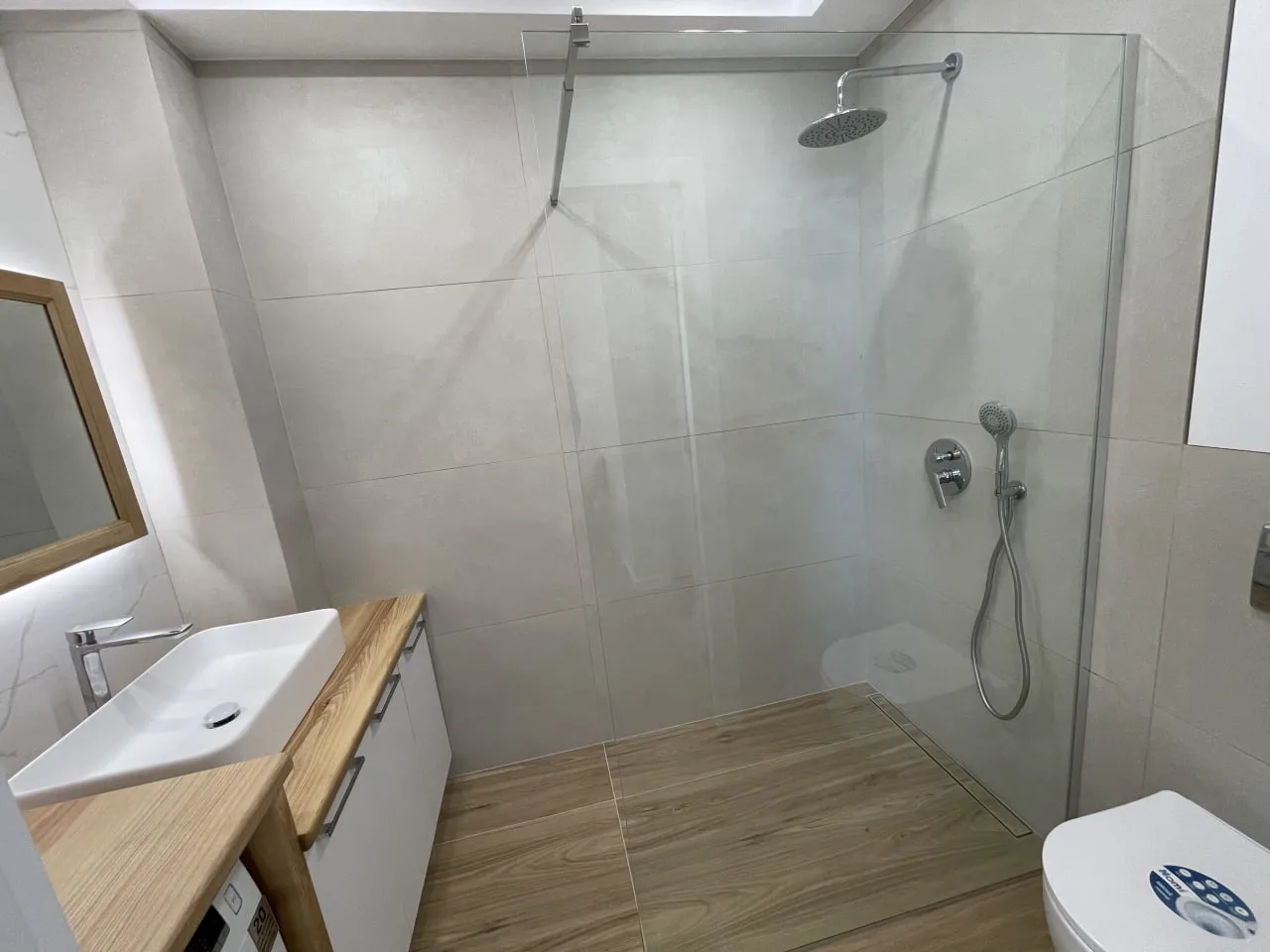 Ialoveni, Centru str. Alexandru cel Bun 9
