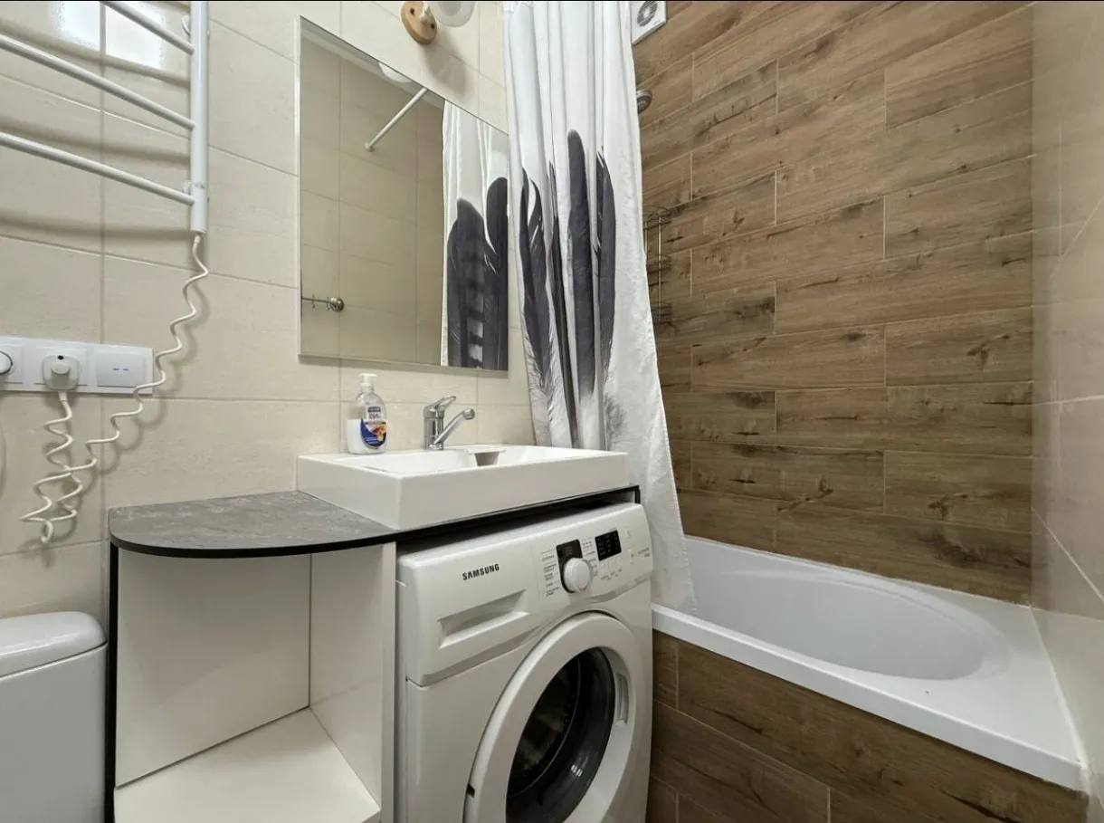 Chișinău Buiucani str. Eugen Coca 8