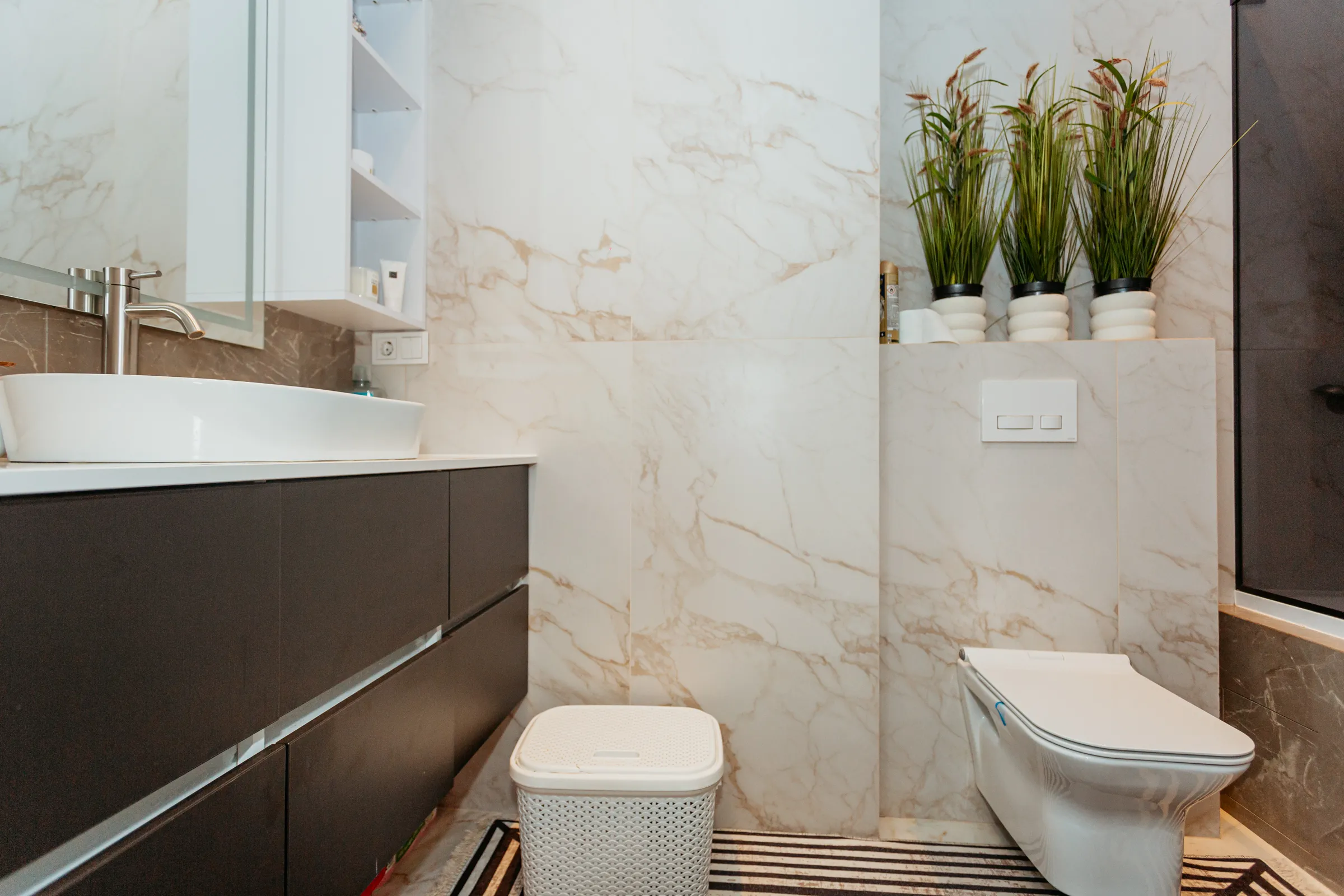 Chișinău Buiucani str. Liviu Deleanu 10