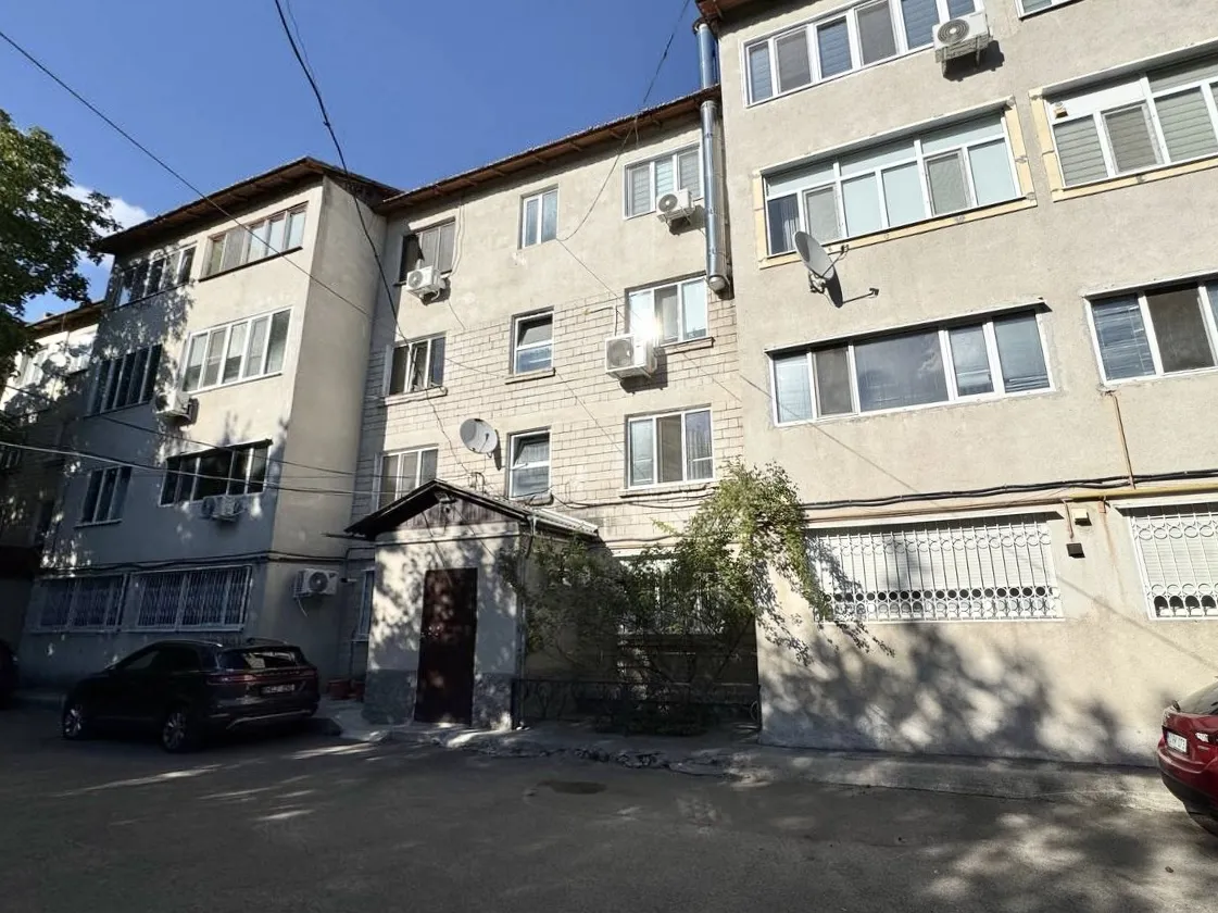 Chișinău Buiucani str. Ion Neculce 11