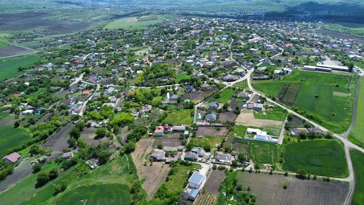 Chișinǎu Cruzești str. Trandafirilor 3