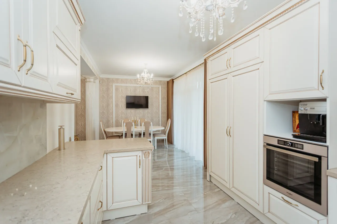 Chișinău Codru str. Nicolae Sulac 6