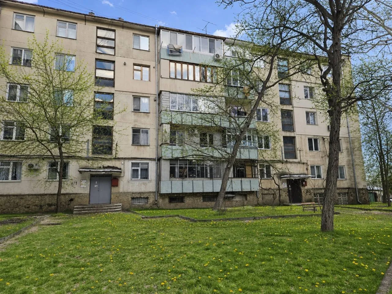 Chișinău Buiucani str. Alexandru Marinescu 9