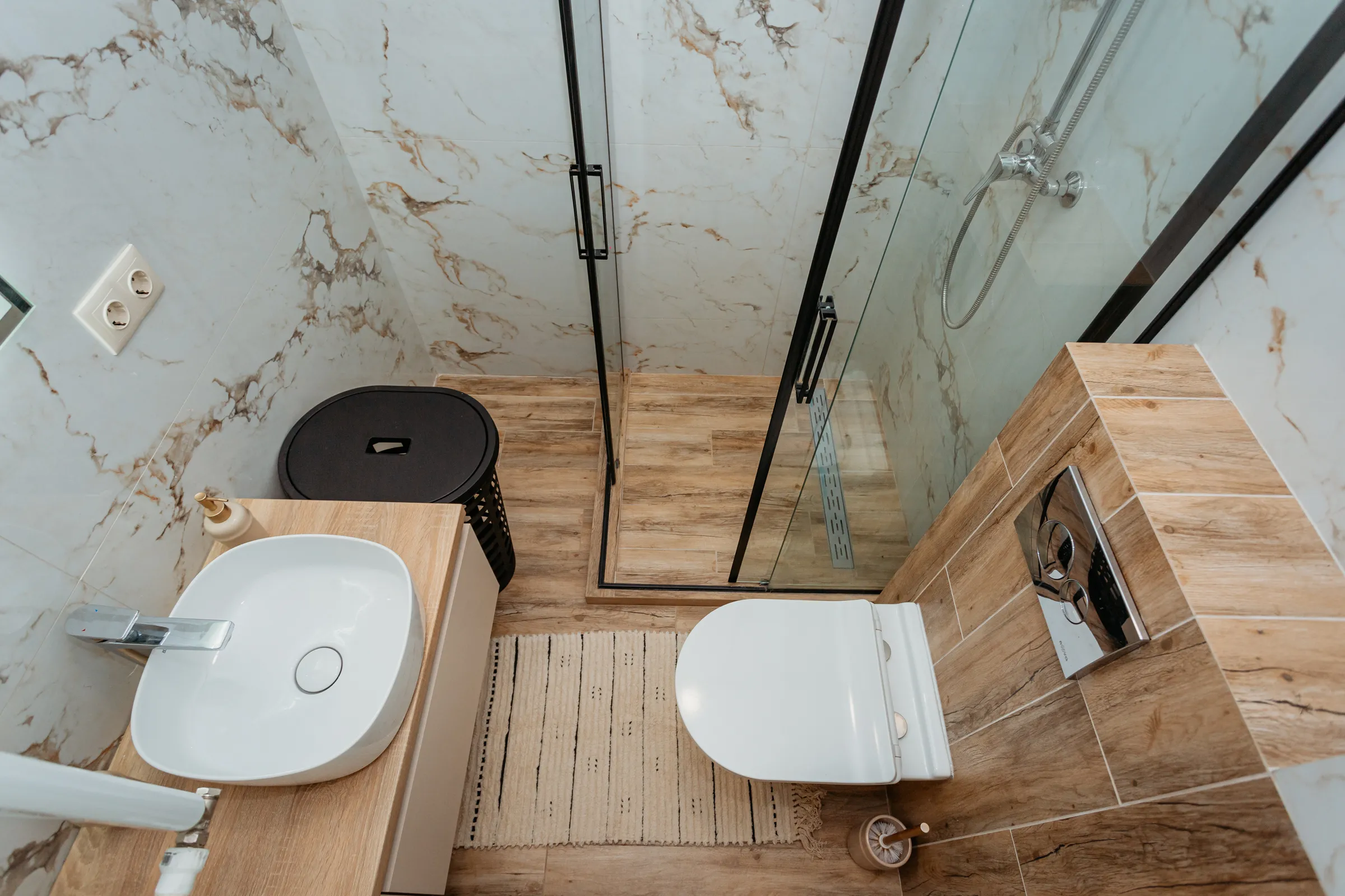 Chișinău Buiucani str. Ion Luca Caragiale  9