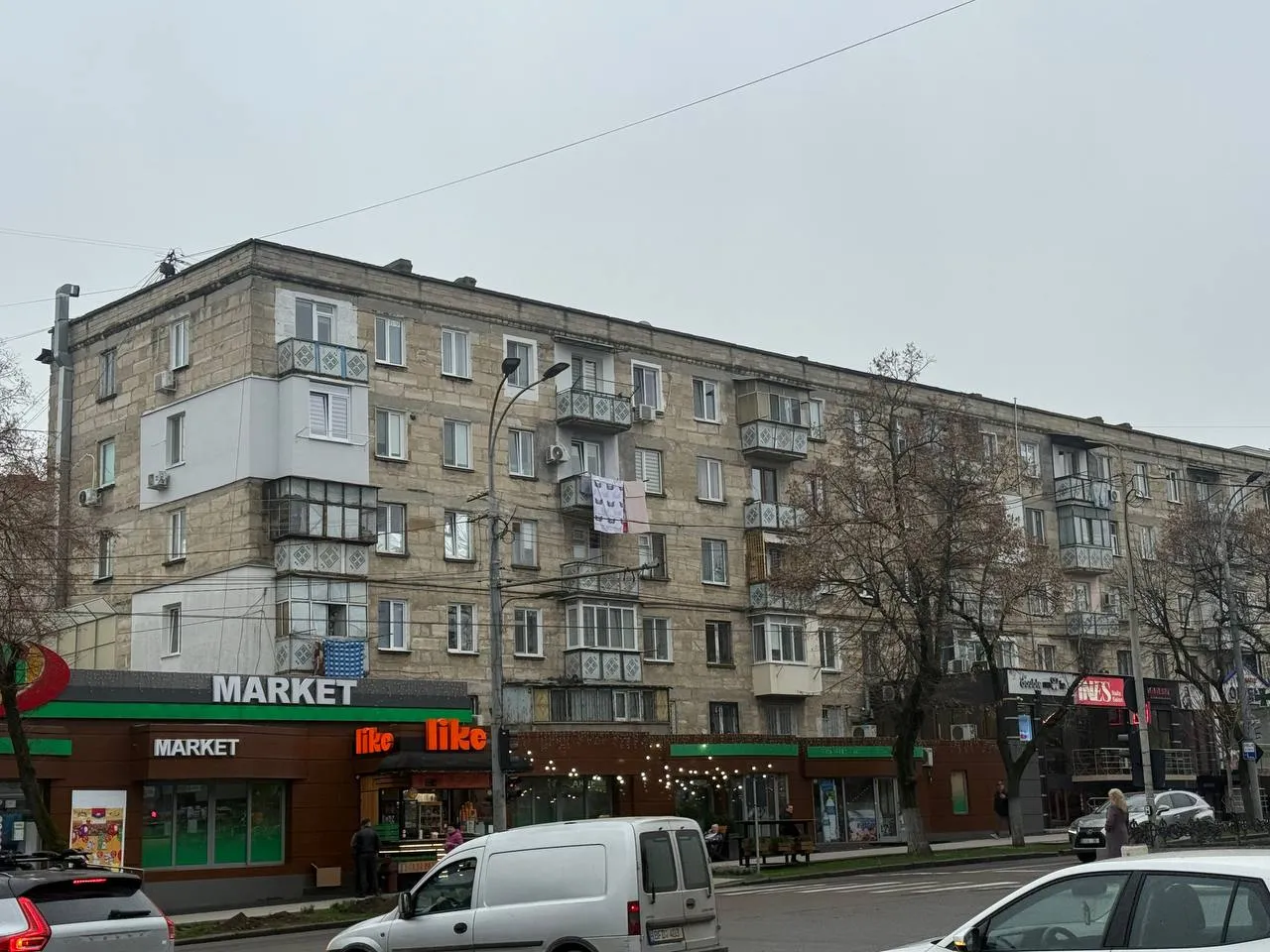 Chișinău Centru bd. Grigore Vieru 10