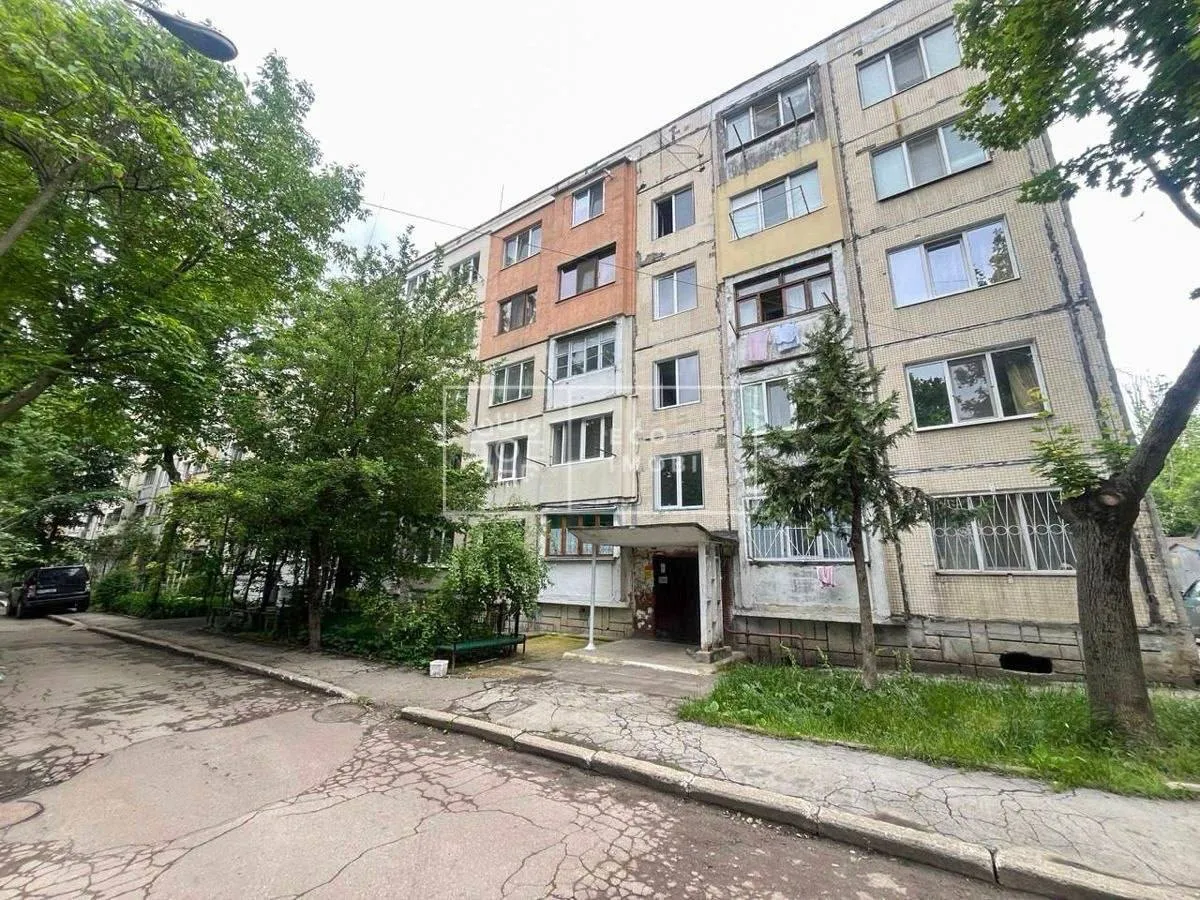 Chișinău Buiucani str. Calea Ieșilor 10