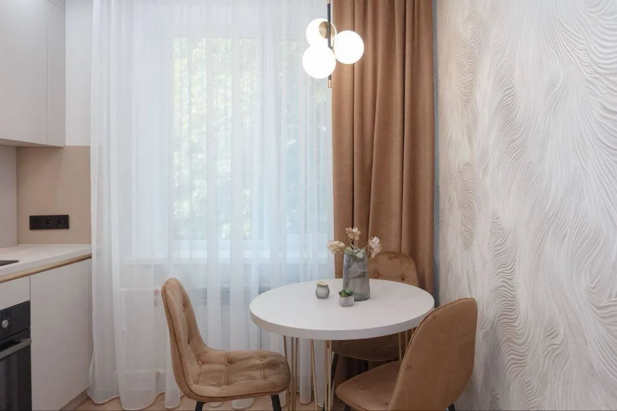 Chișinău Rîșcani str. Miron Costin 1