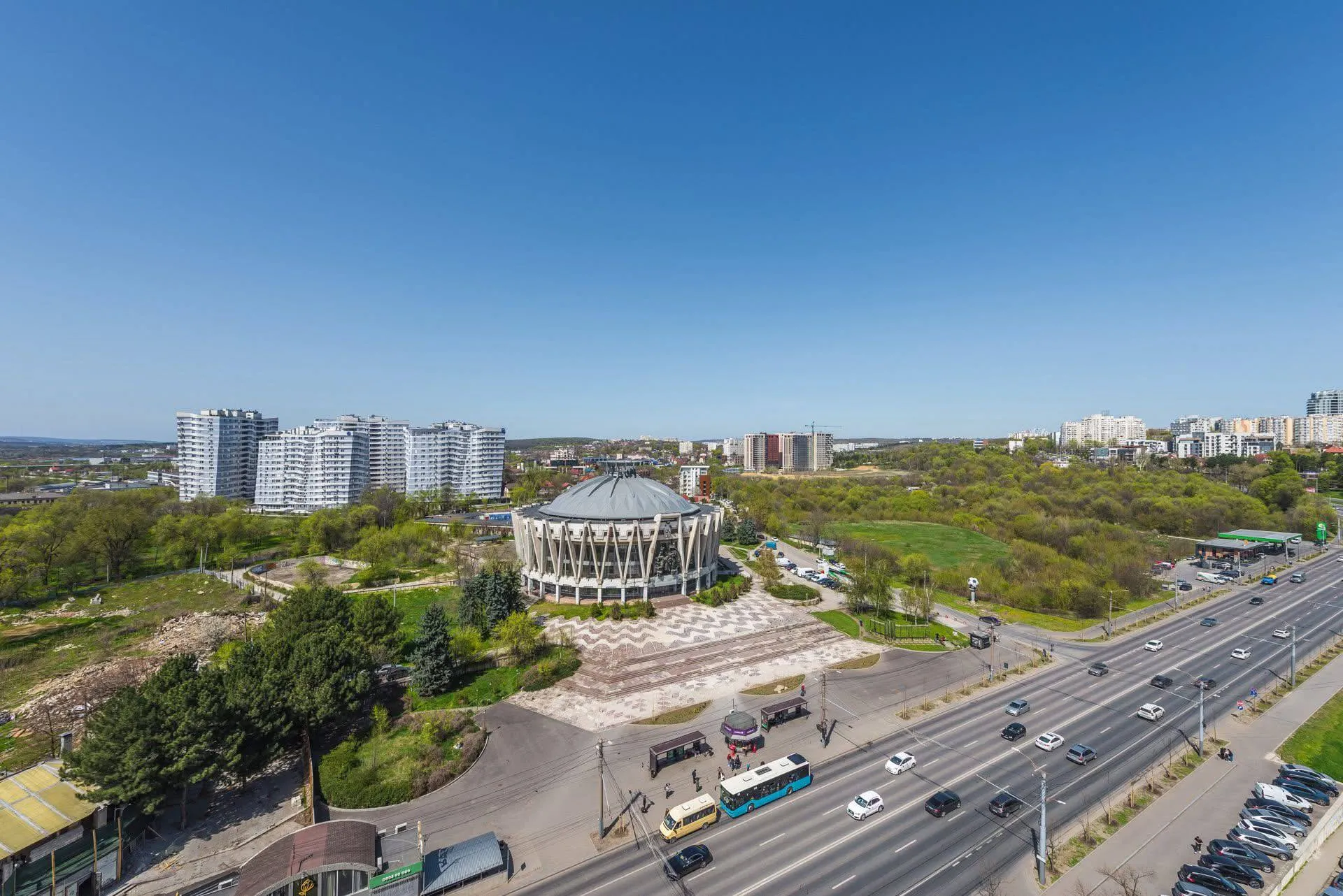 Rascani , Bulevardul Renașterii Naționale  3