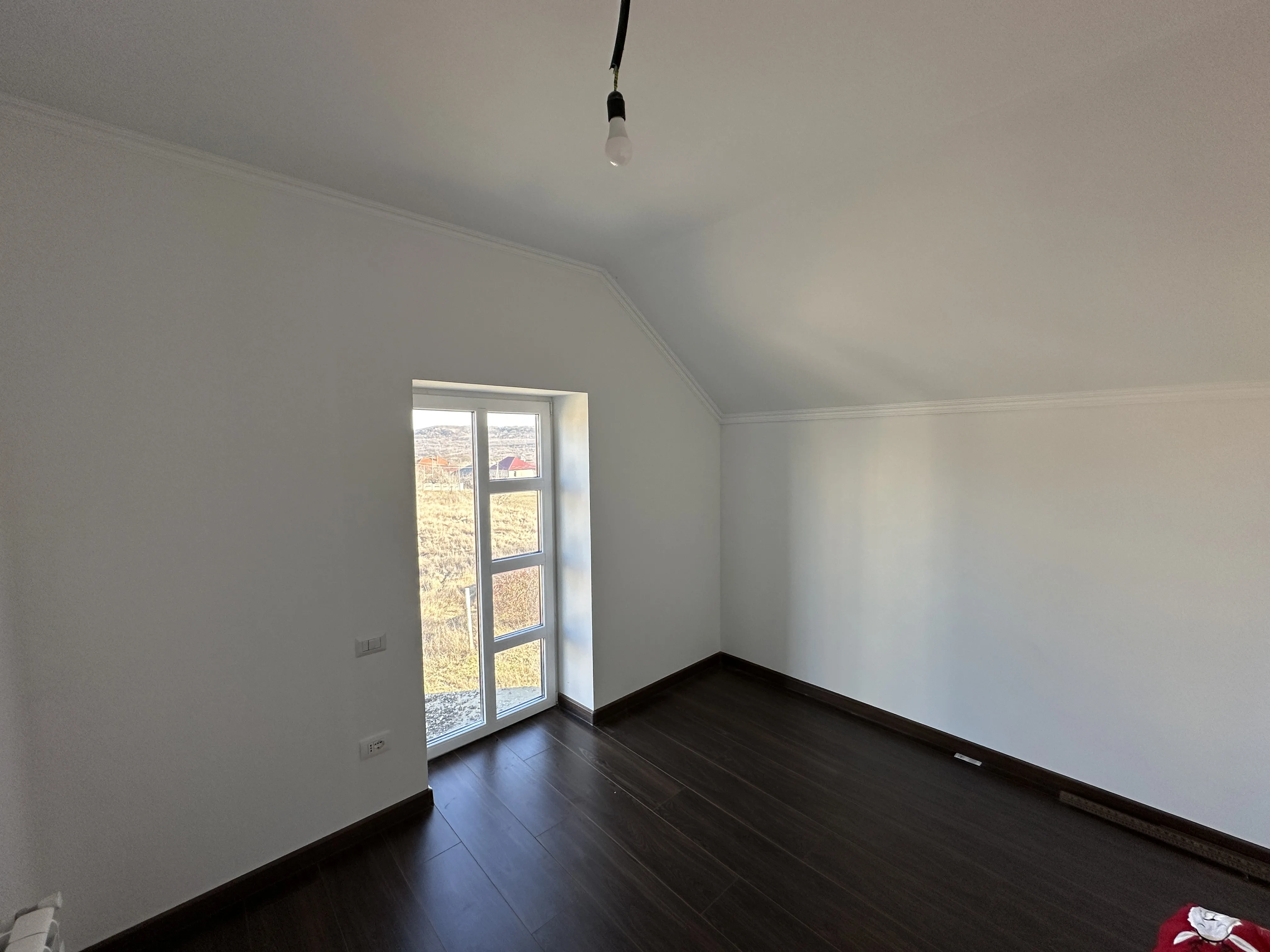 Strășeni Cojușna str. Valeriu Cupcea  7