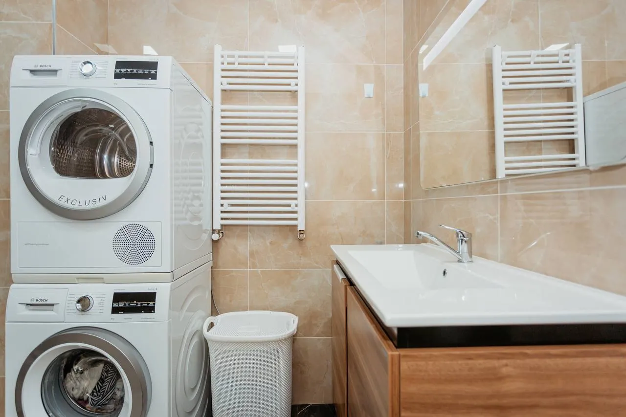 Chișinău Buiucani str. Liviu Deleanu 12