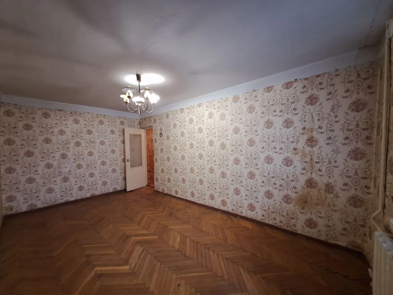 Chișinău  Botanica str. Cetatea Albă 1