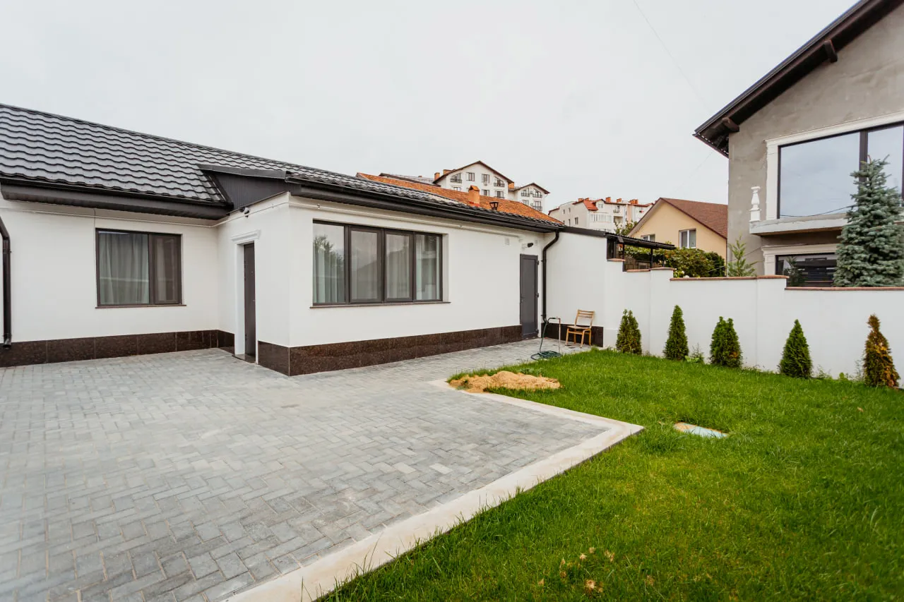 Ialoveni Centru str. Lev Tolstoi 1