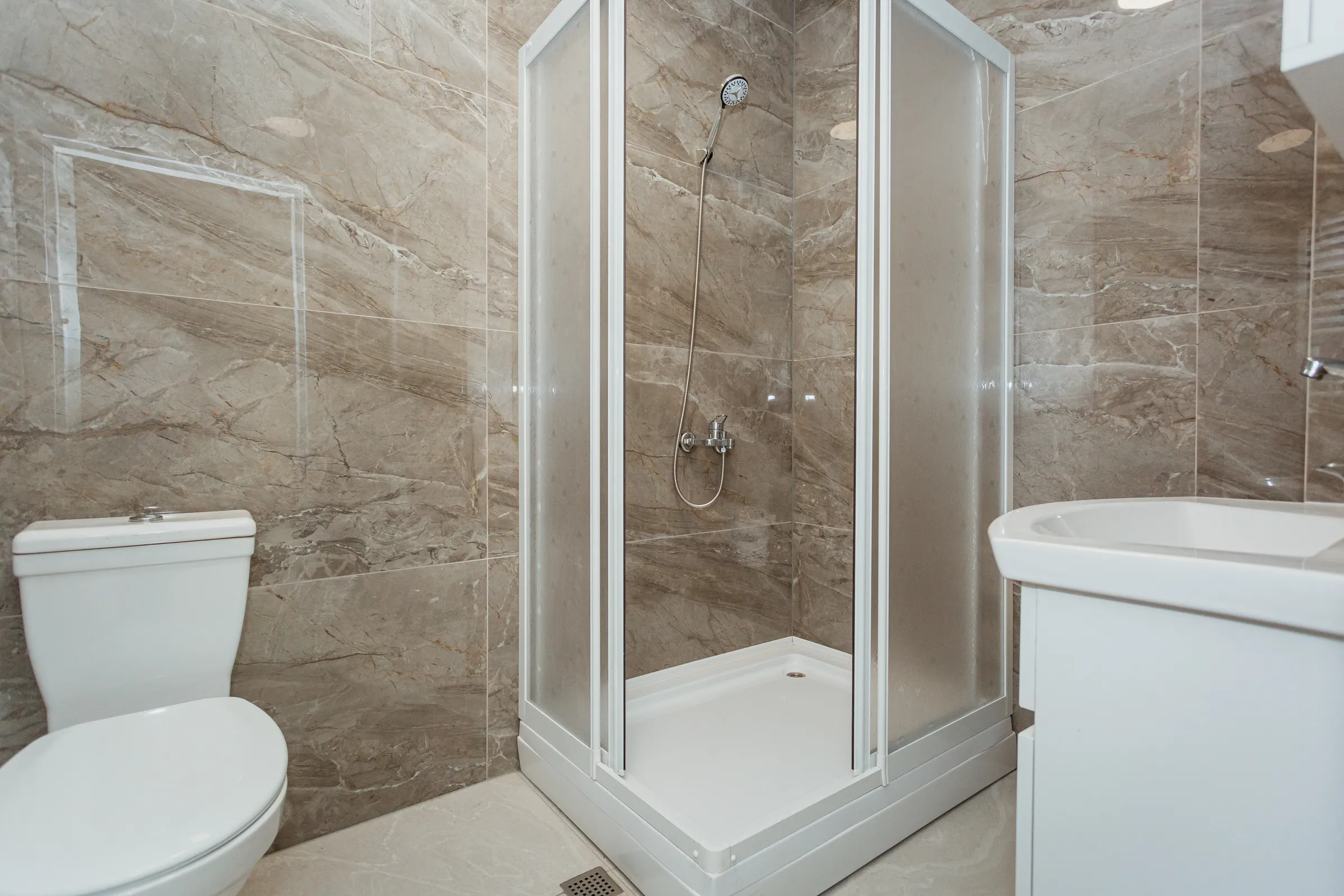 Ialoveni Nimoreni str. Codrilor 12