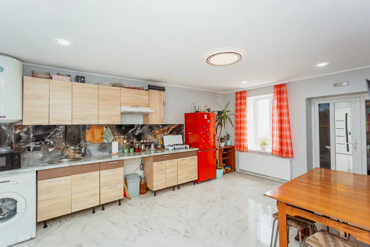 Ialoveni Periferie Î.P. „Livada de Vis” 2