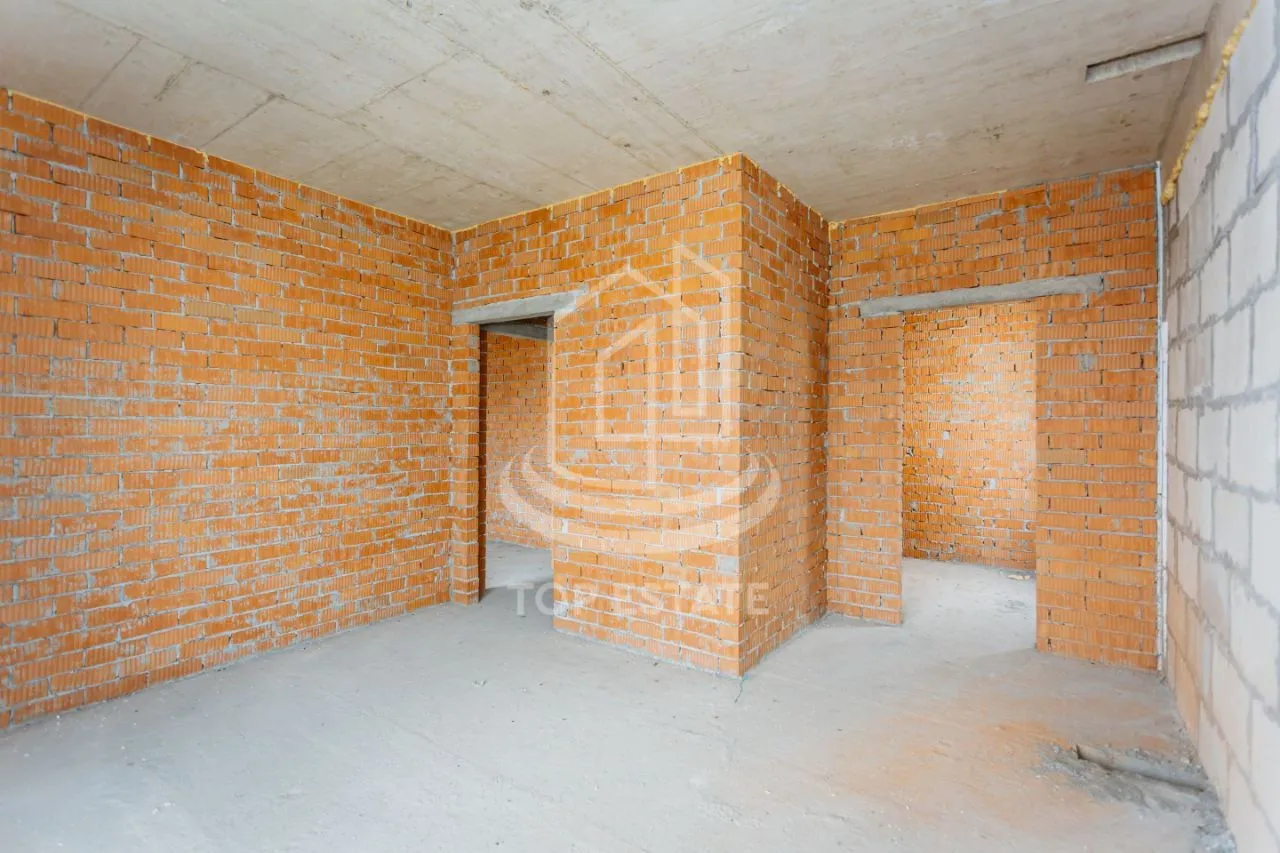 Dănceni Centru str. Olimpicilor . 12