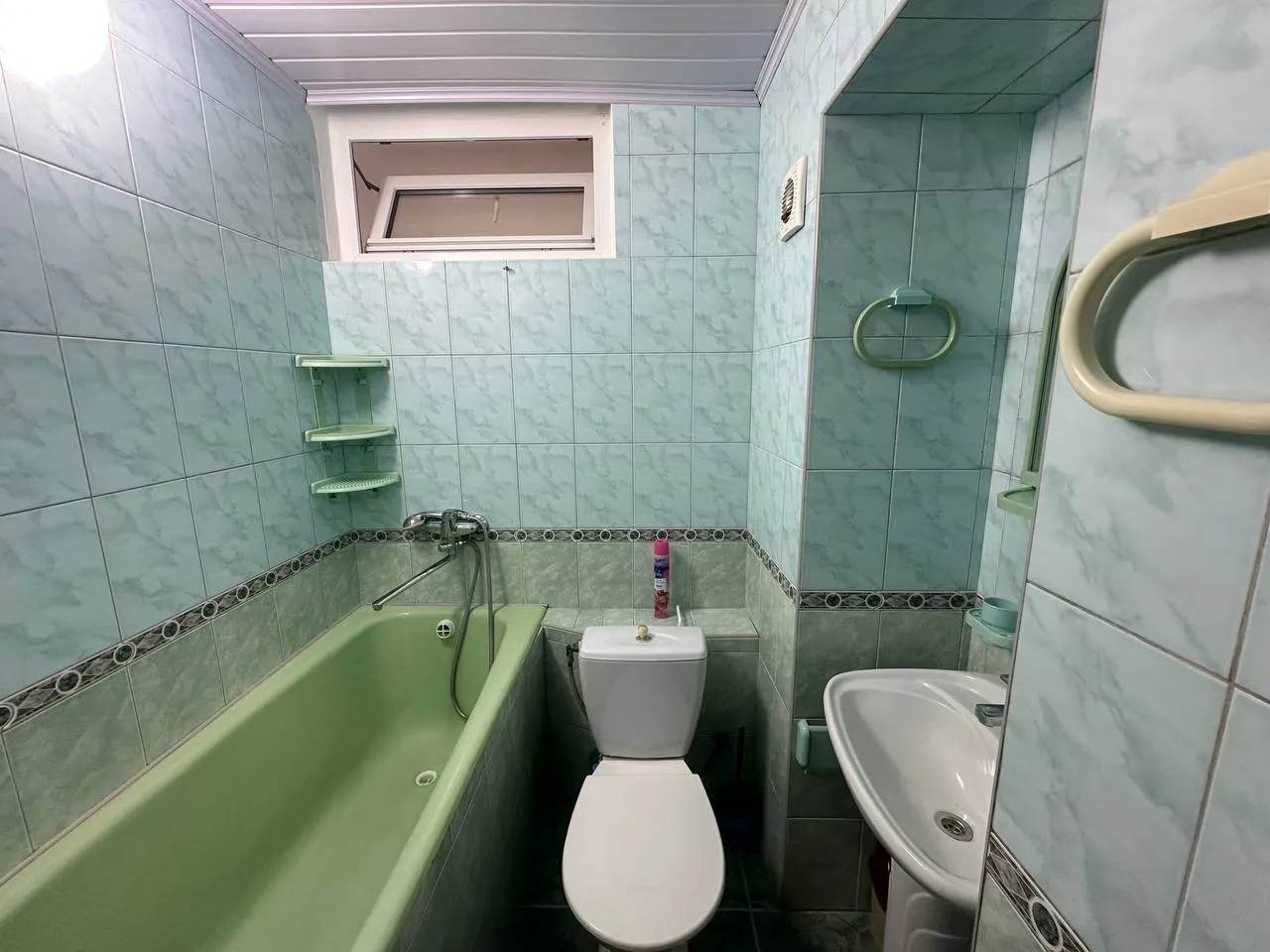 Chișinău Rîșcani str. Miron Costin 11