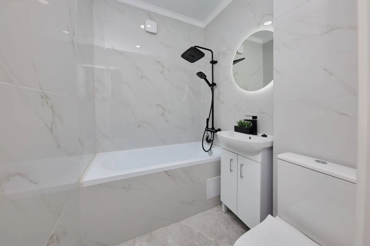 Chișinău Botanica str. Grenoble 12