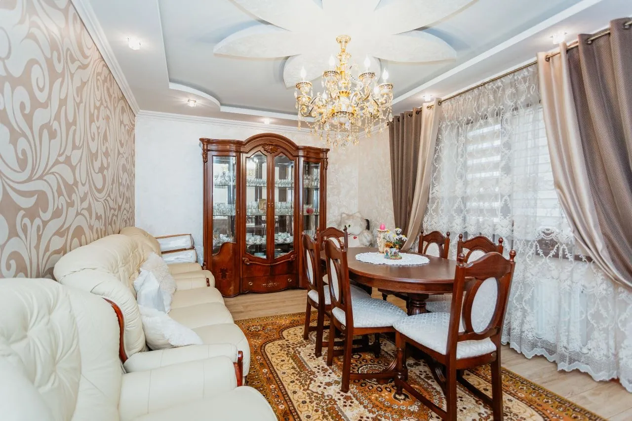 Chișinău Poșta Veche str. Podgorenilor 2