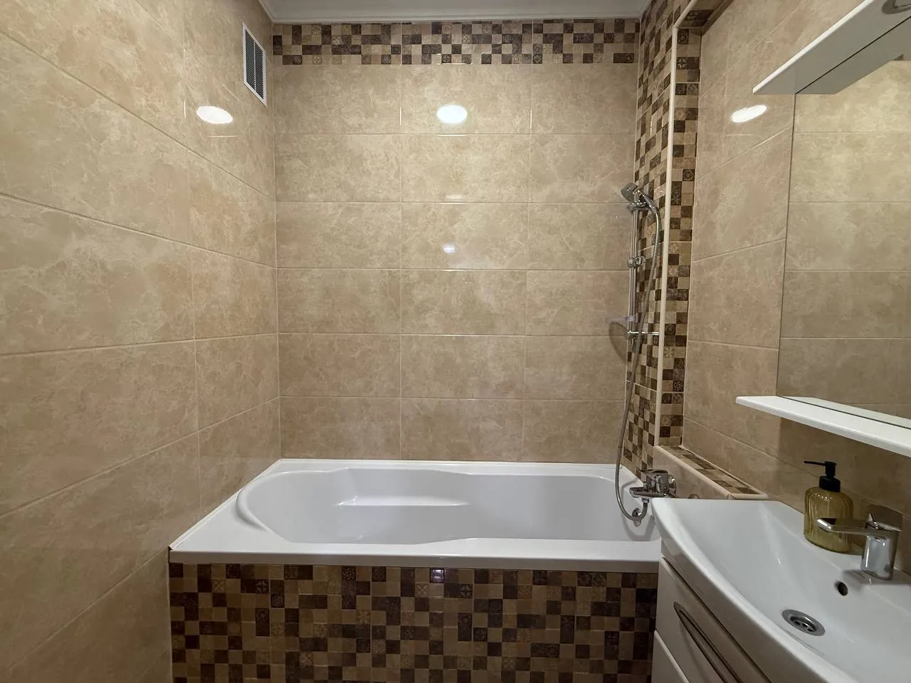 Chișinău Ciocana bd. Mircea cel Bătrân 9