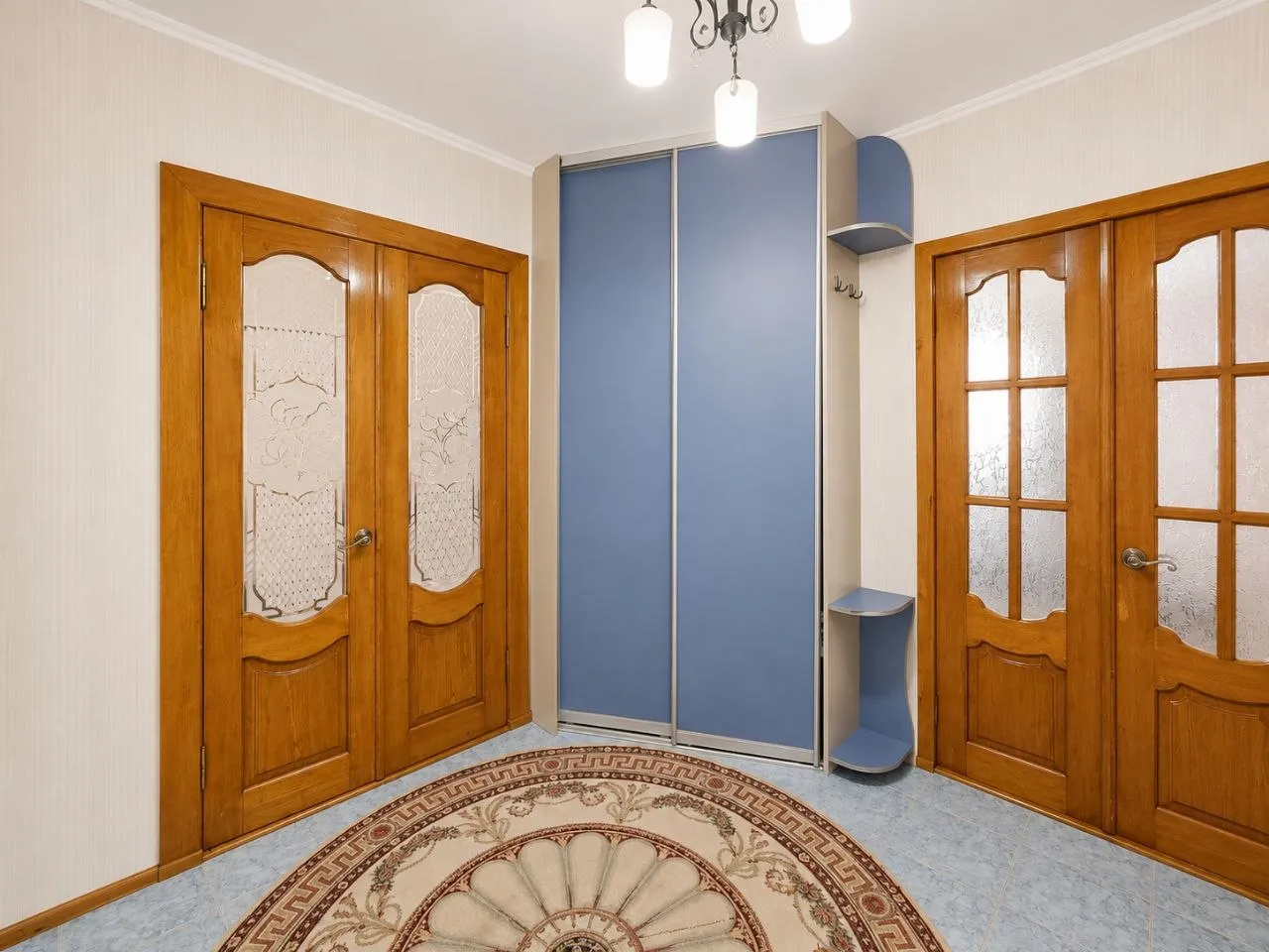 Кишинев Ботаника бул. Траян 9