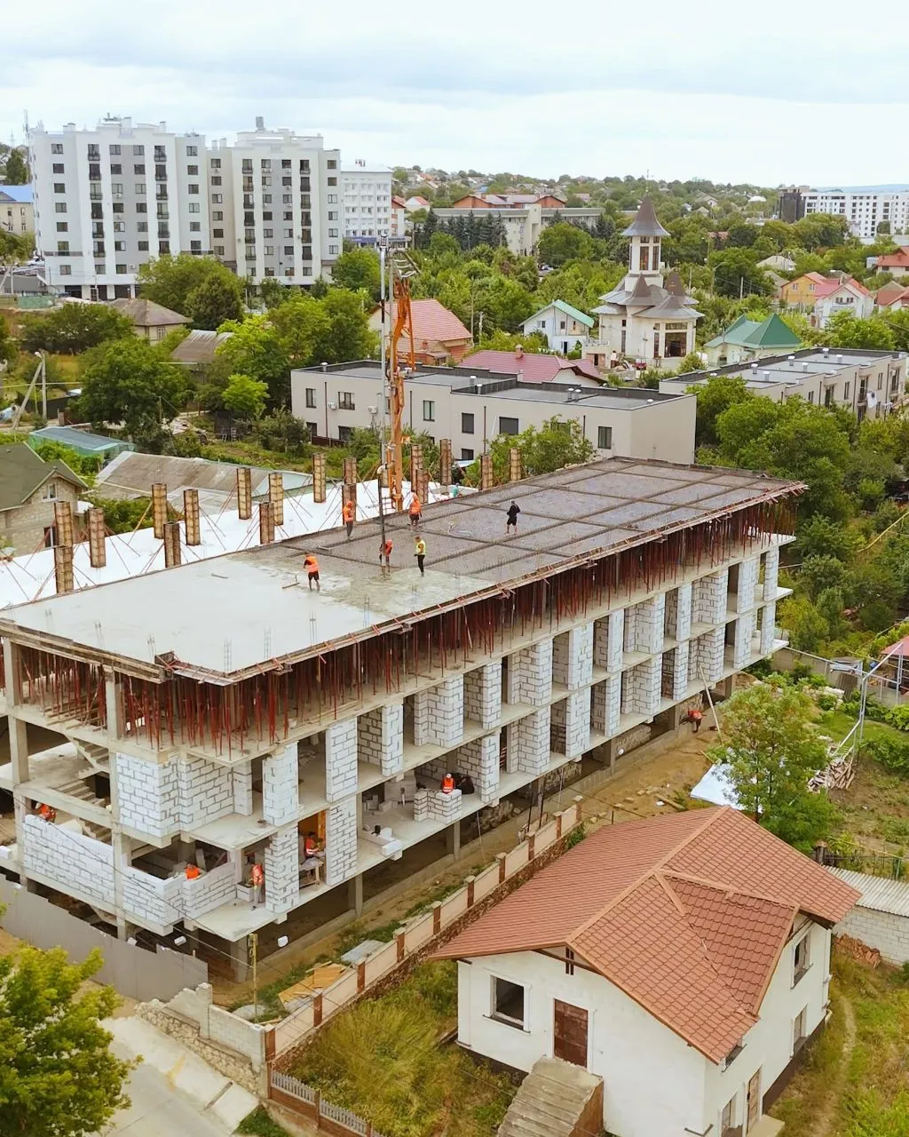 Ialoveni, Centru str. Grigore Vieru 14