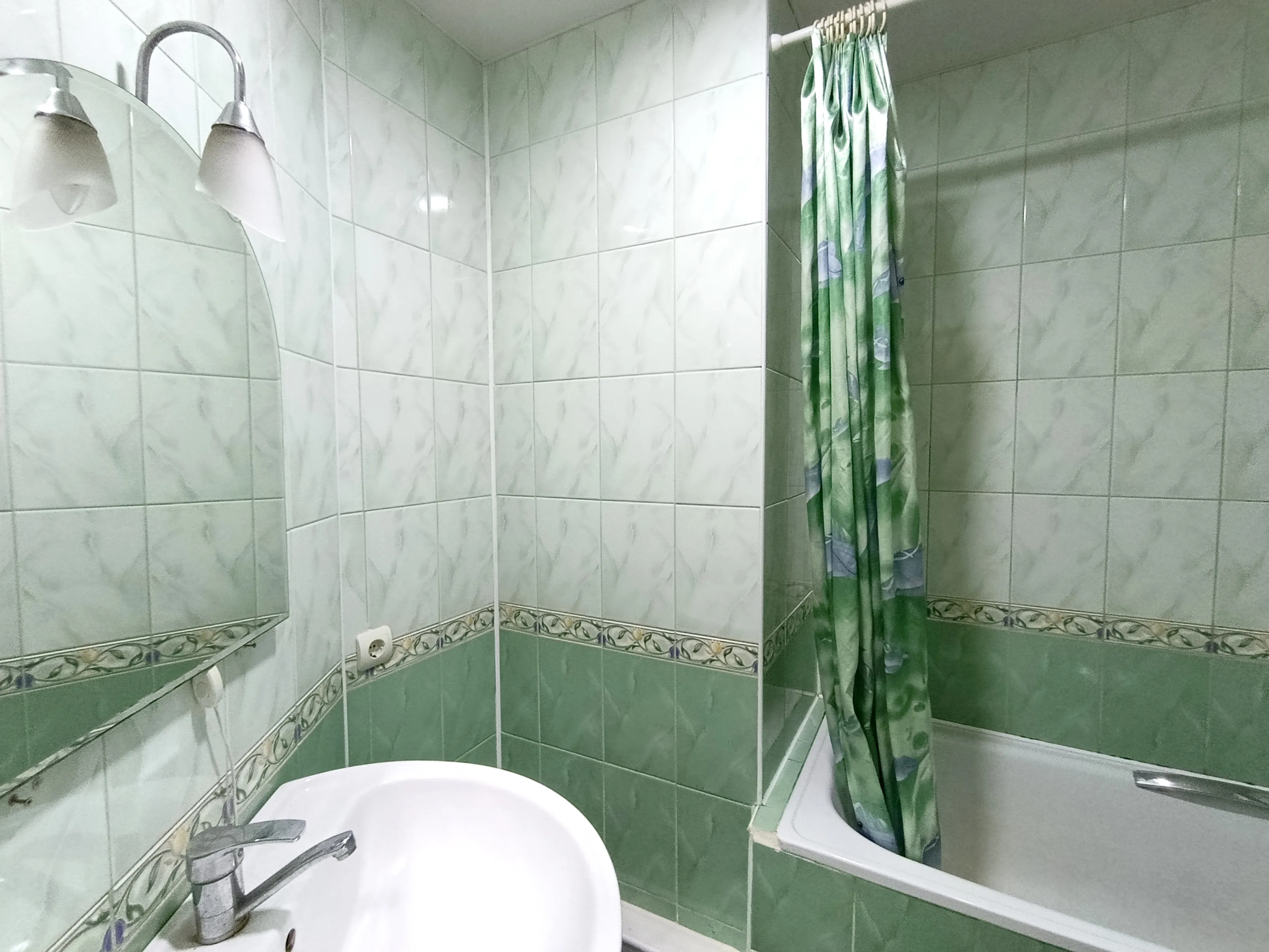 Chișinău Botanica str. Nicolai Zelinski 6