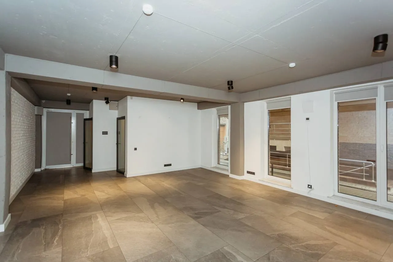 Chișinău Centru str. Vlaicu Pârcălab 3