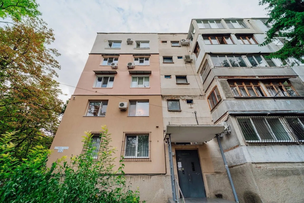 Chișinău Rîșcani str. Miron Costin 13