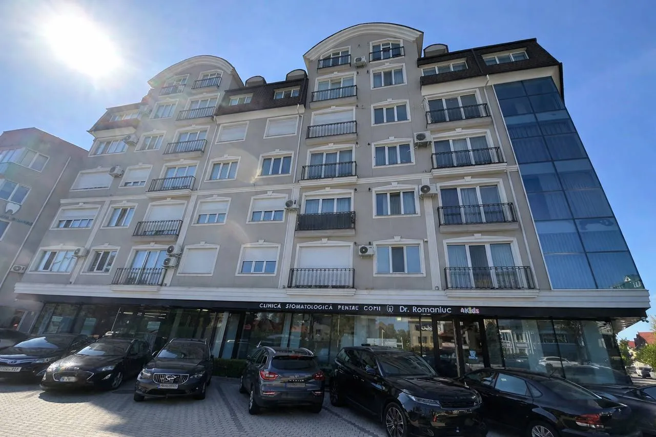 Chișinău Botanica str. Grenoble 13