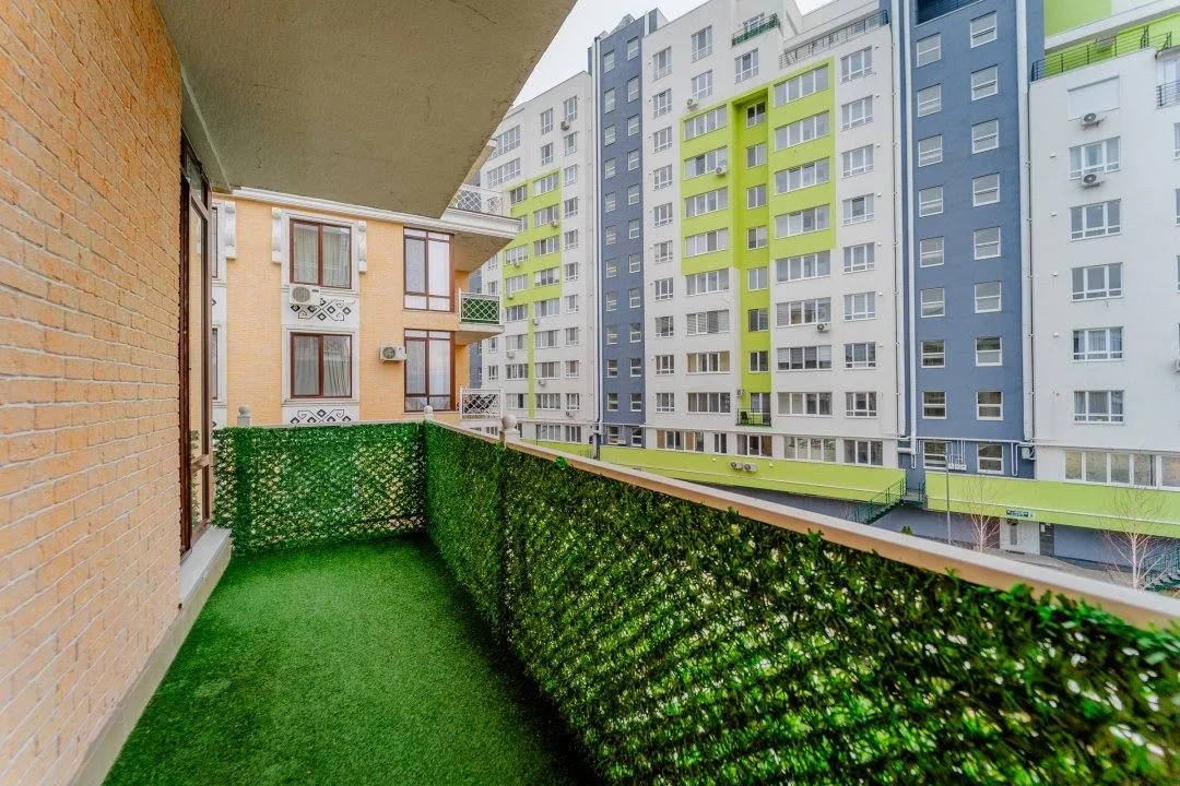 Liviu Deleanu 10/1  9