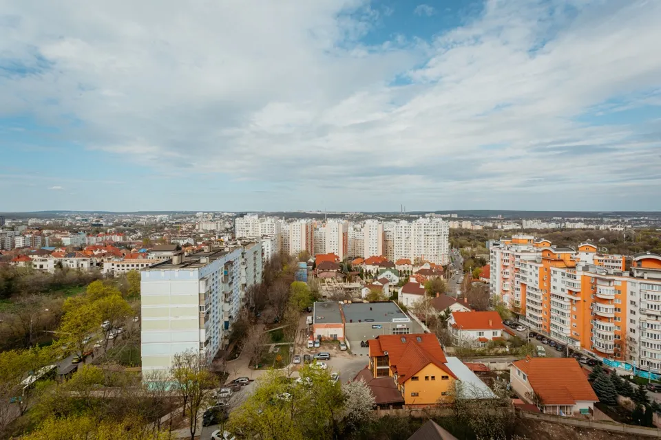 Chișinău Centru str. Nicolae Testemițanu 16