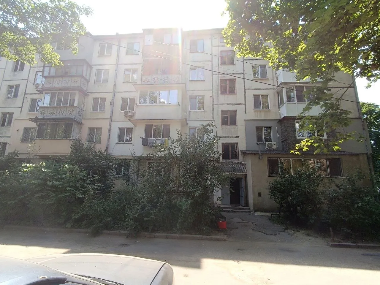 Chișinău Botanica str. Trandafirilor 10