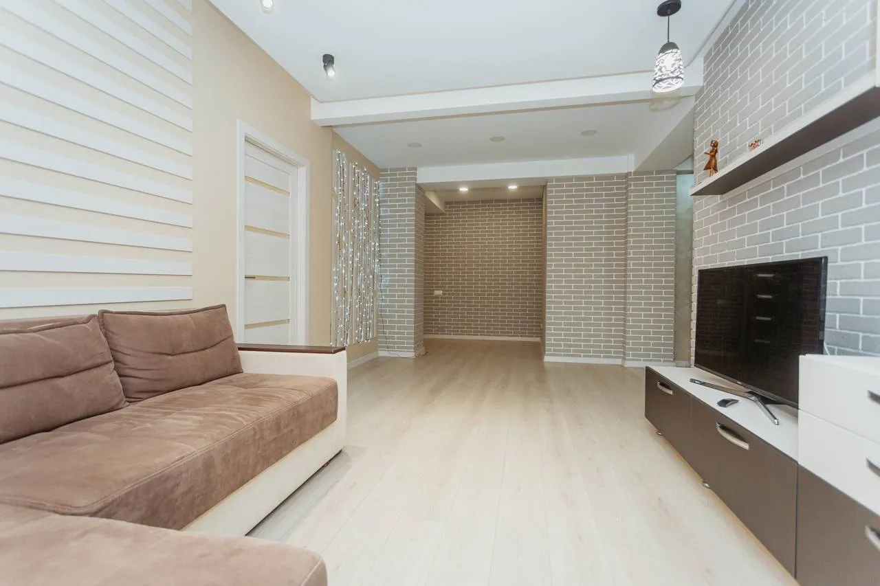 Chișinău Botanica str. Grenoble 3