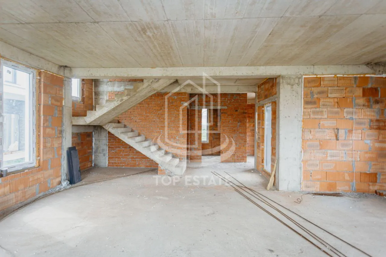 Dănceni Centru str. Olimpicilor . 6