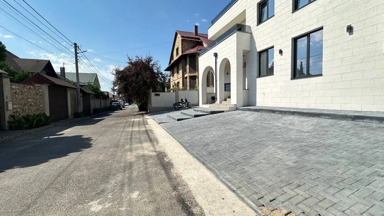 Ialoveni Centru str. Merilor 1