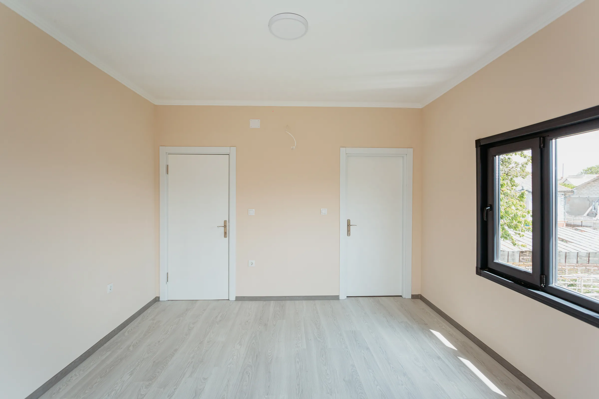 Ialoveni Nimoreni str. Codrilor 7