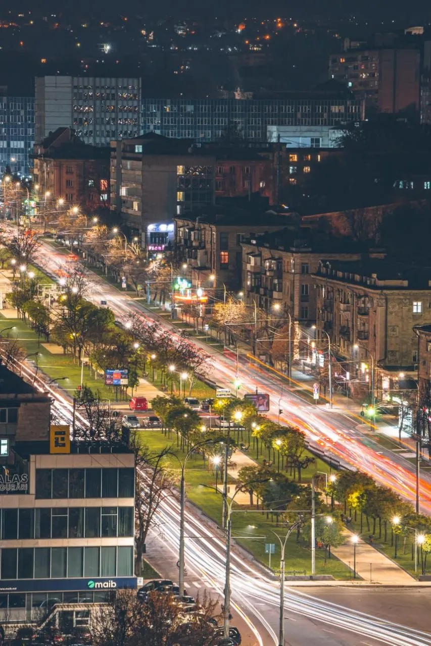 Chișinău Centru bd. Renașterii Naționale 14